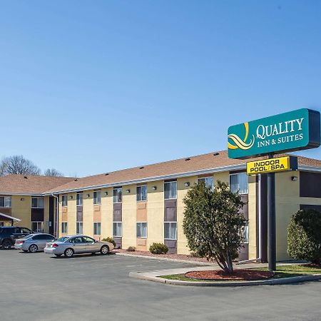 Quality Inn & Suites West Bend Dış mekan fotoğraf