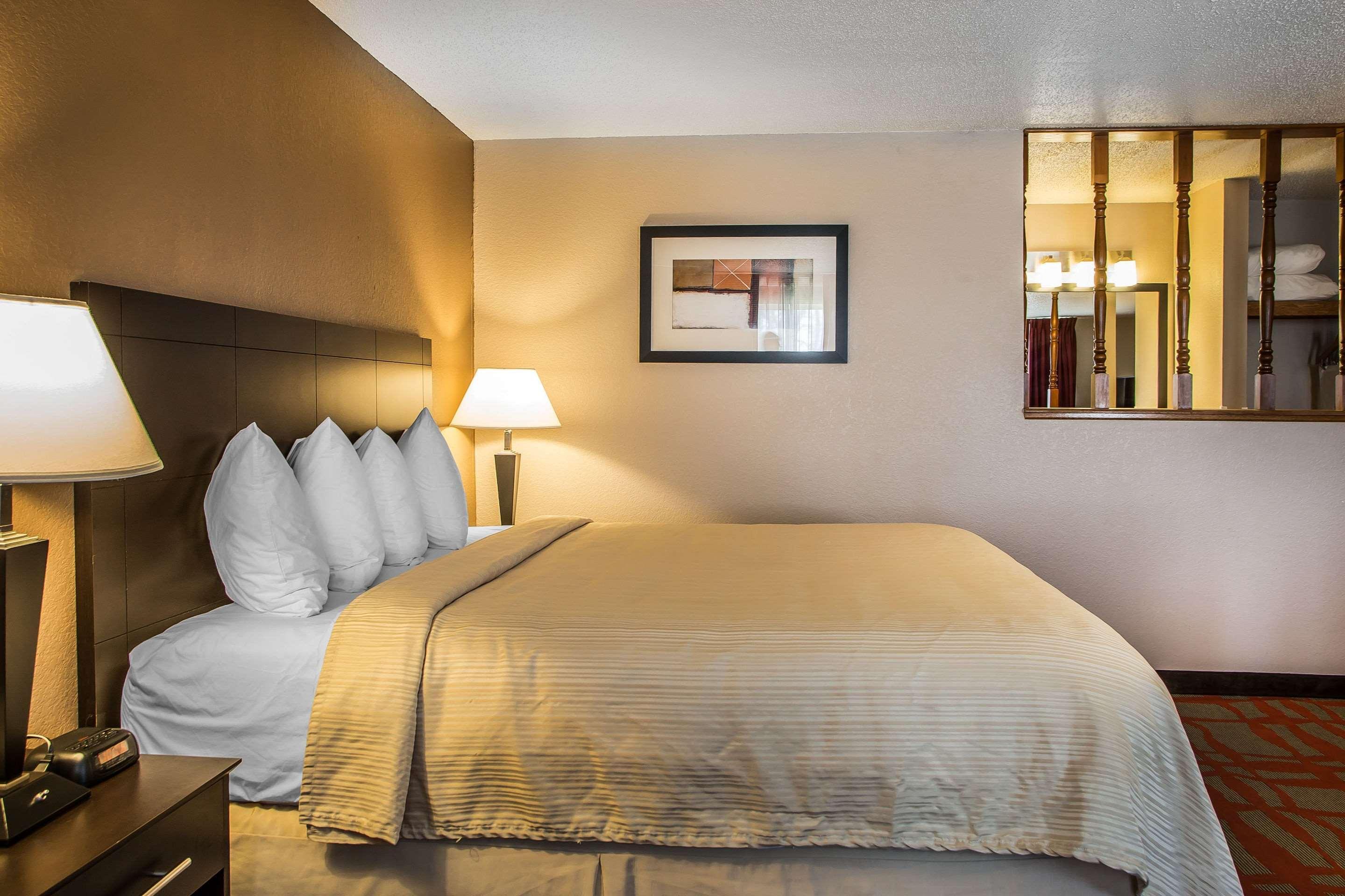Quality Inn & Suites West Bend Dış mekan fotoğraf
