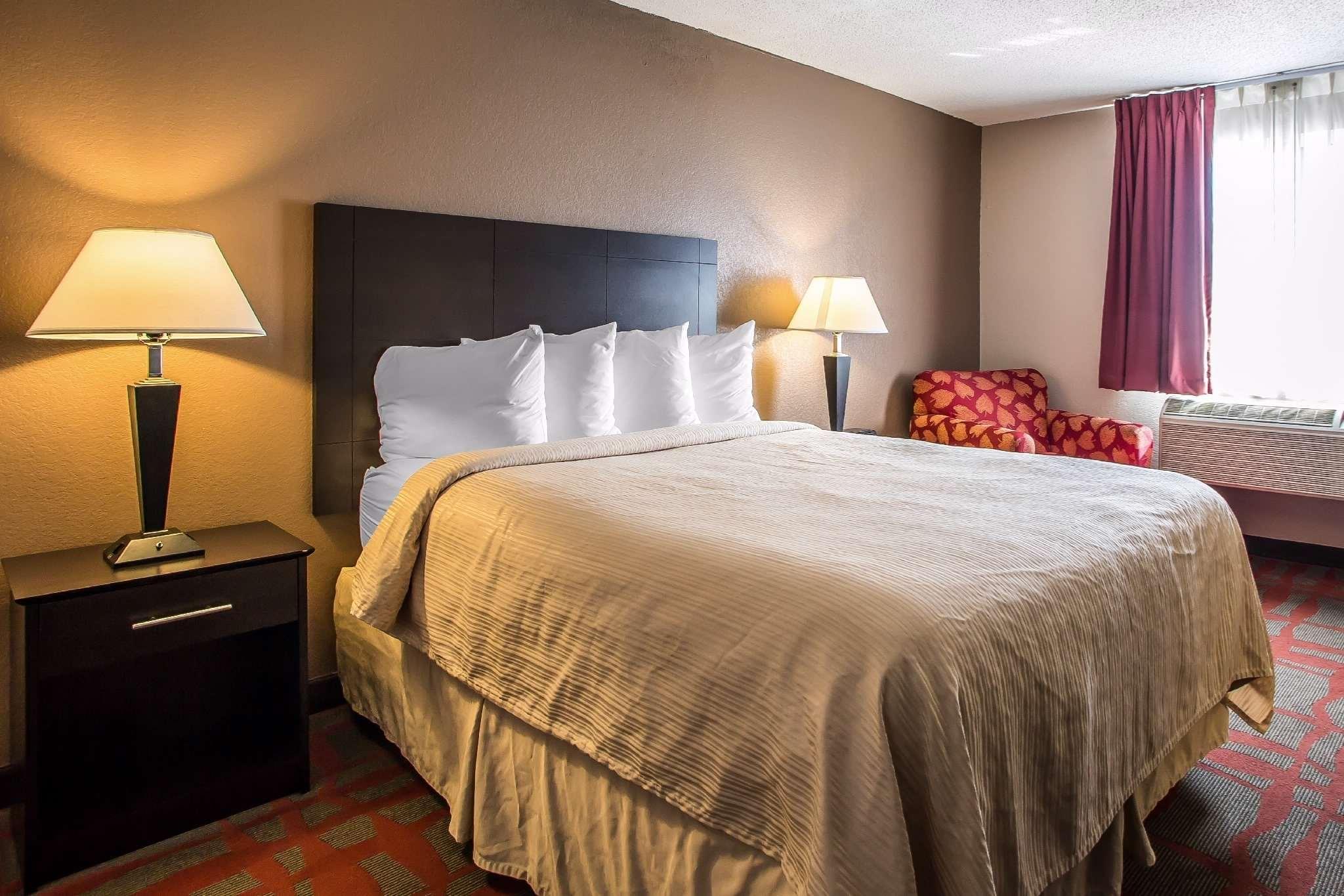 Quality Inn & Suites West Bend Dış mekan fotoğraf