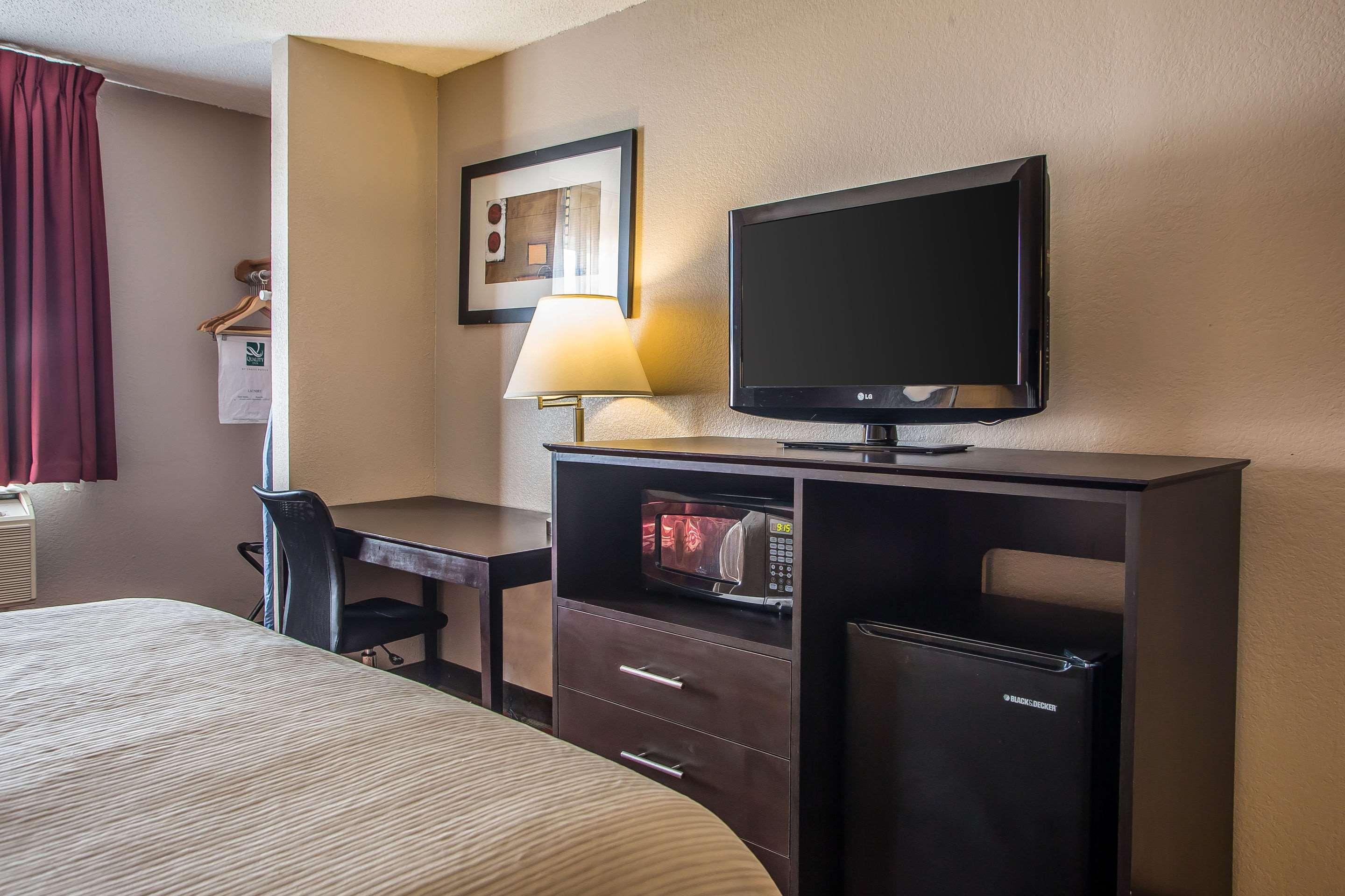 Quality Inn & Suites West Bend Dış mekan fotoğraf