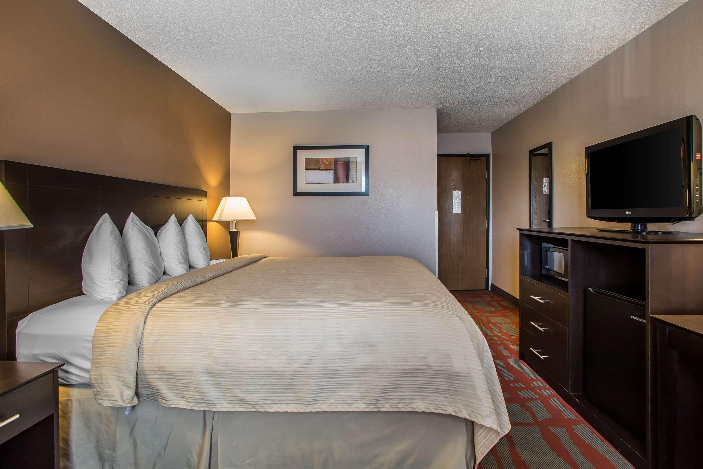 Quality Inn & Suites West Bend Dış mekan fotoğraf