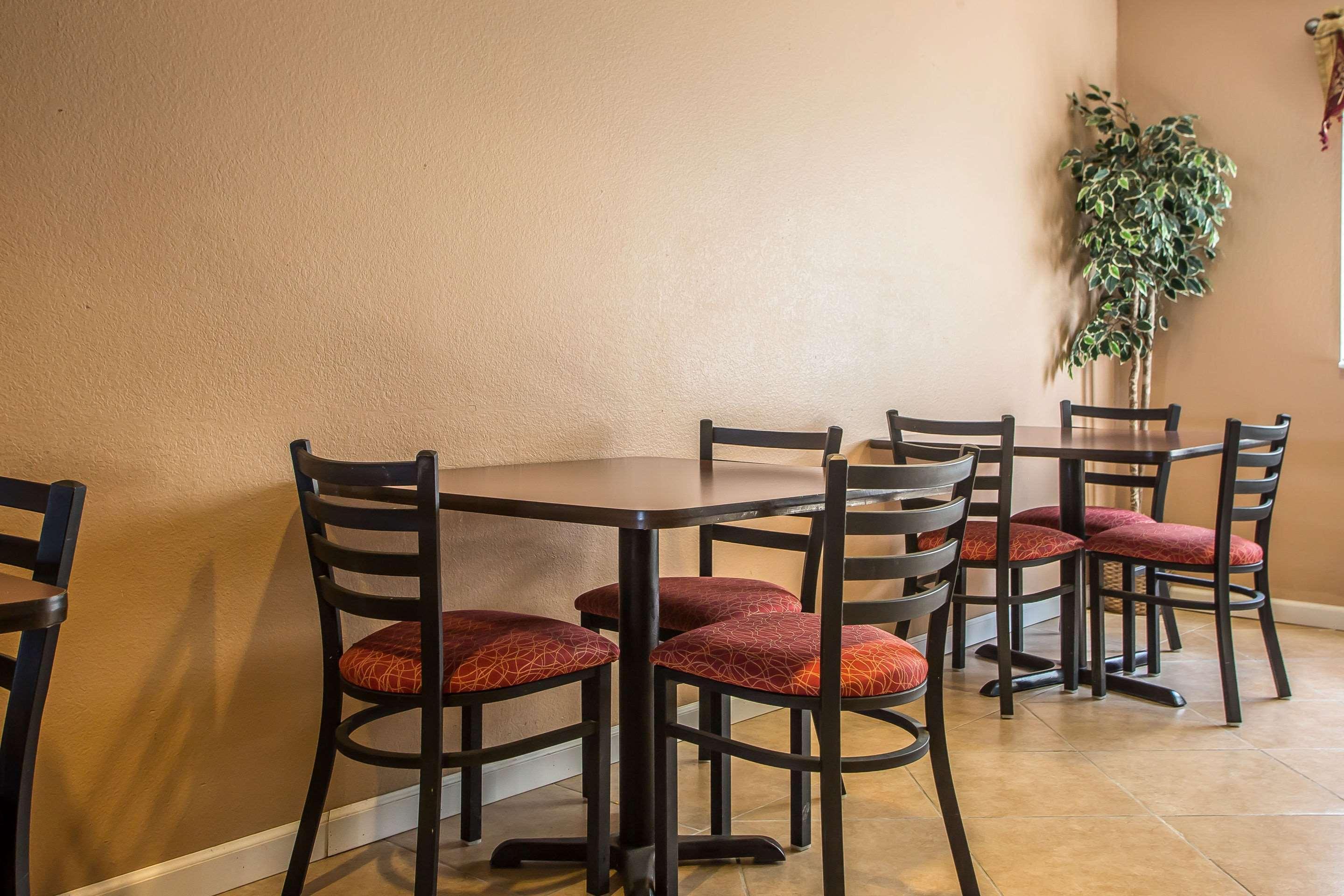 Quality Inn & Suites West Bend Dış mekan fotoğraf