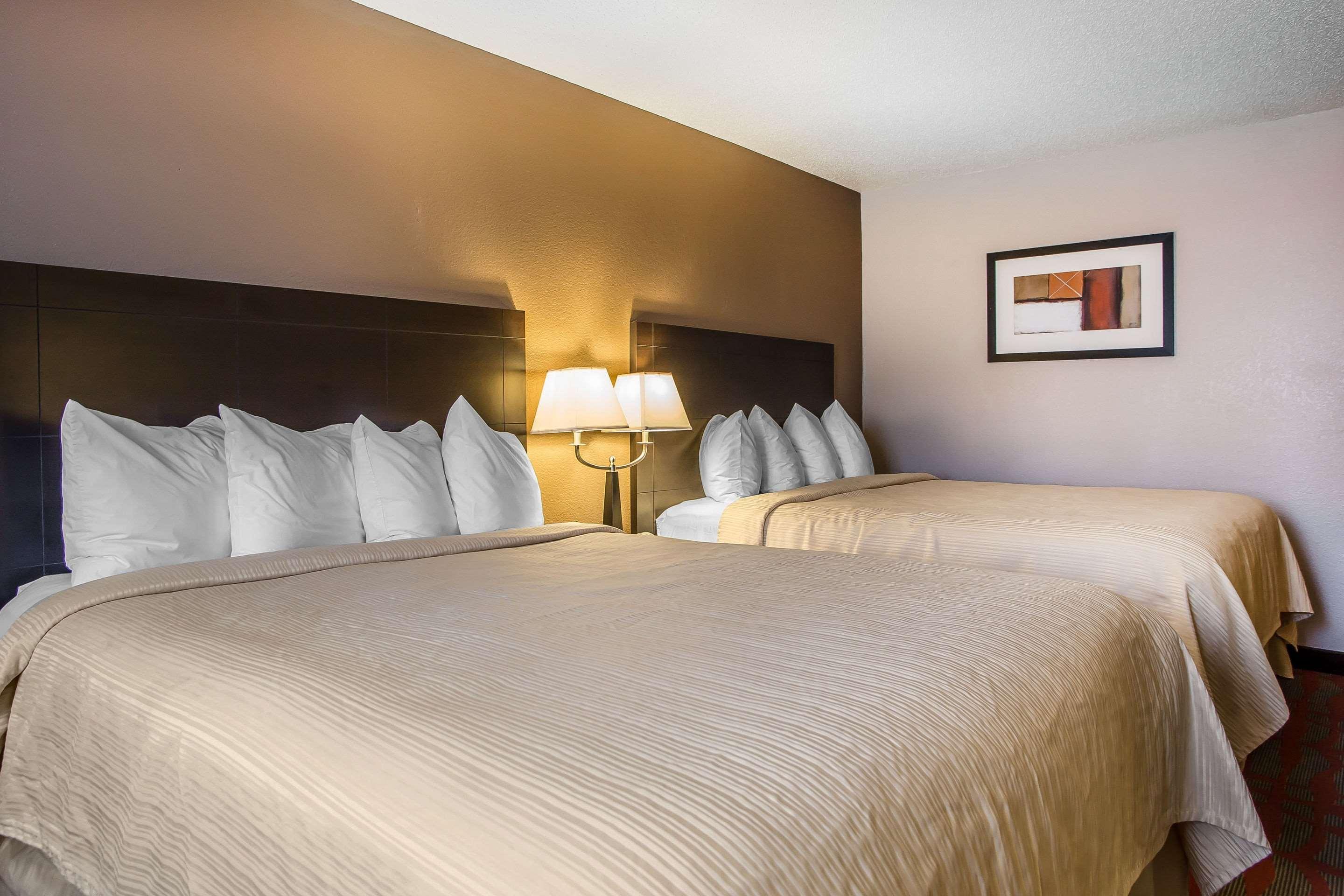 Quality Inn & Suites West Bend Dış mekan fotoğraf