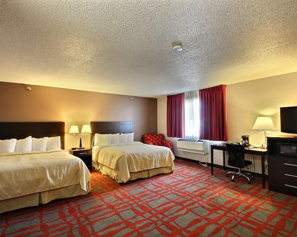 Quality Inn & Suites West Bend Dış mekan fotoğraf