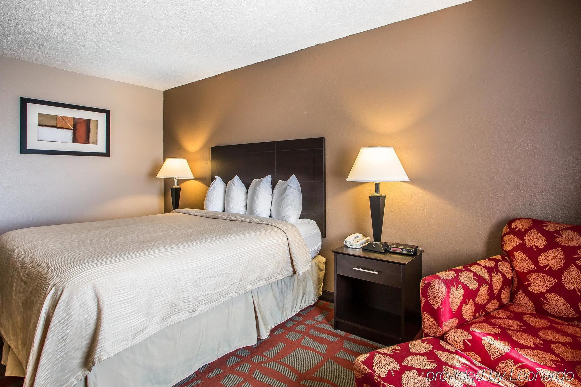Quality Inn & Suites West Bend Dış mekan fotoğraf