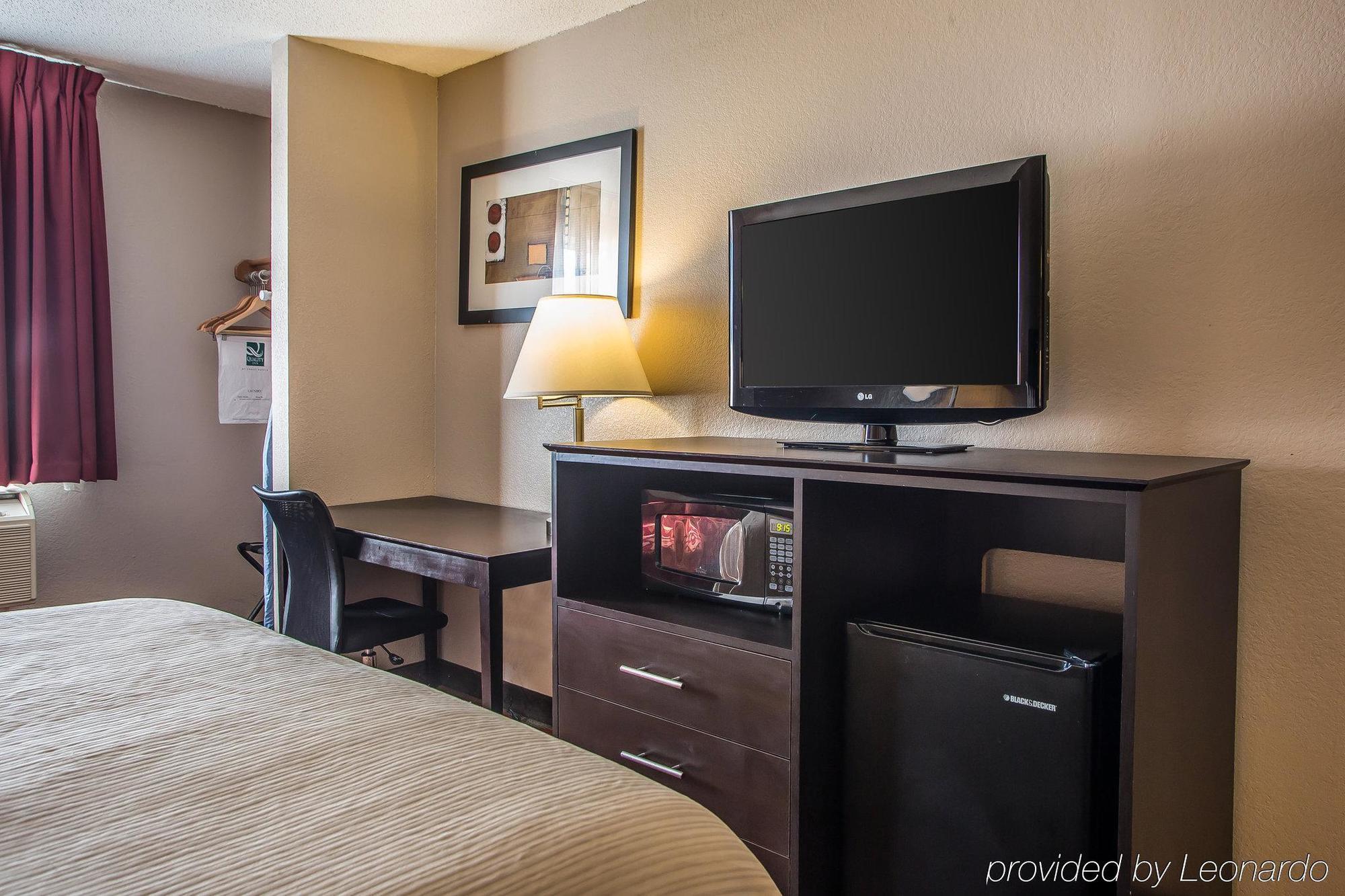 Quality Inn & Suites West Bend Dış mekan fotoğraf
