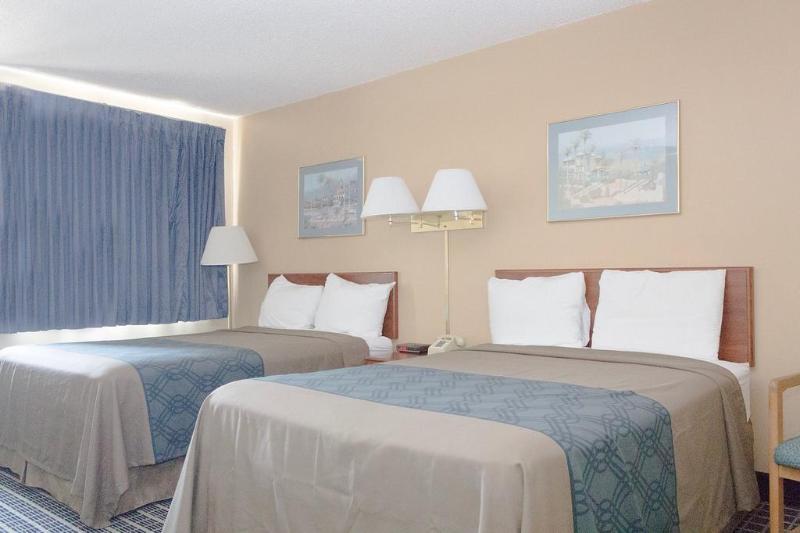 Quality Inn & Suites West Bend Dış mekan fotoğraf